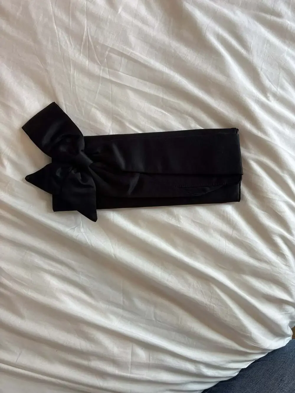White House Black Market Black Satin Large Bow Chain Strap Evening Clutch - Picture 11 of 11